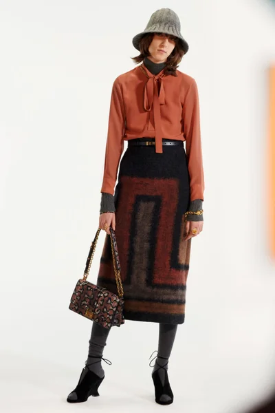 Look 8